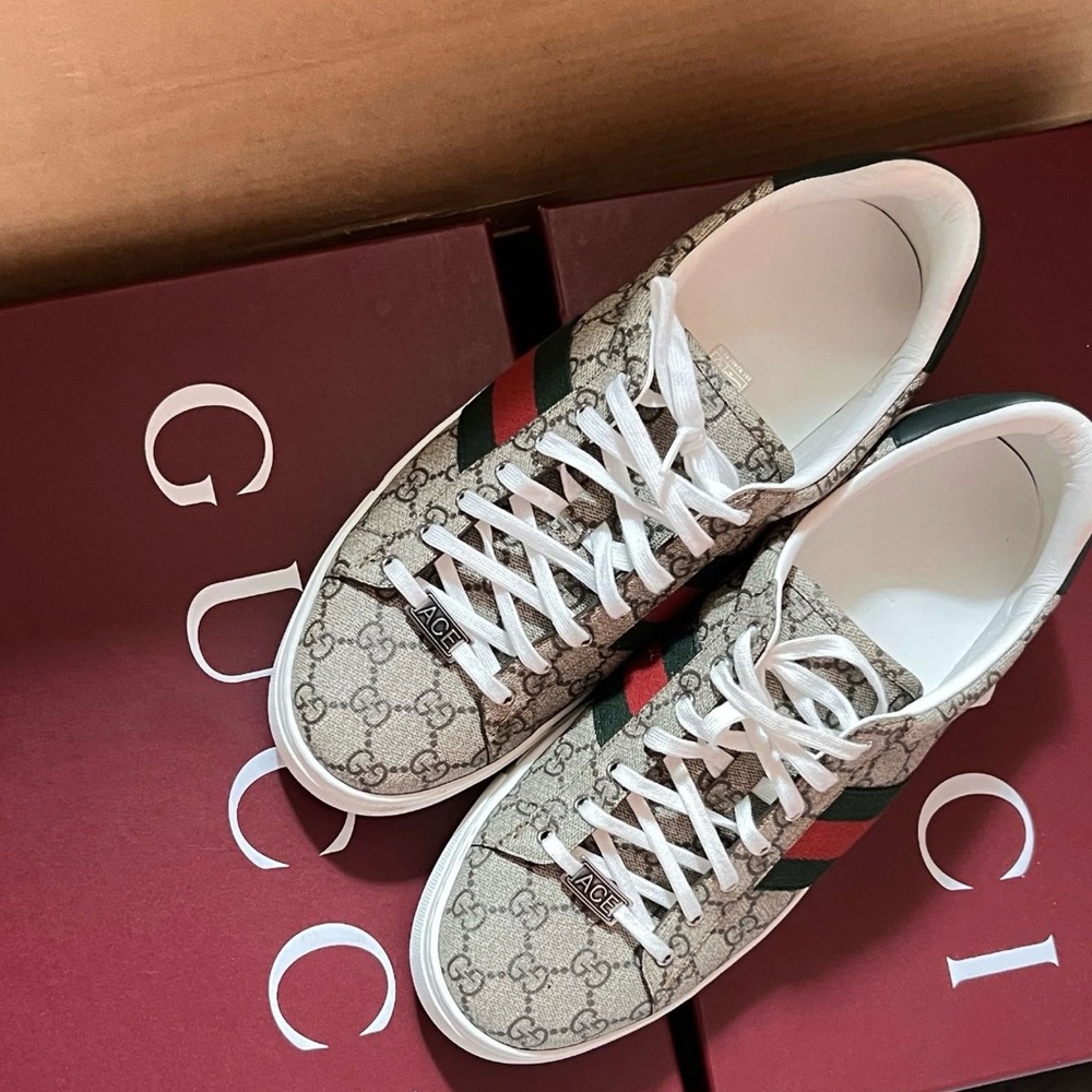 Authentic Gucci Beige GG Pattern Sneakers with Red and Green Stripes